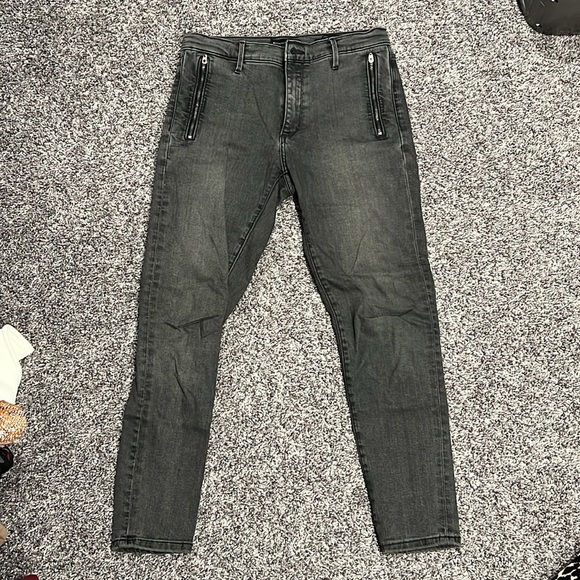 Banana Republic Mid Rise Skinny Utility Black Washed Jean size 4/27 - Picture 1 of 9